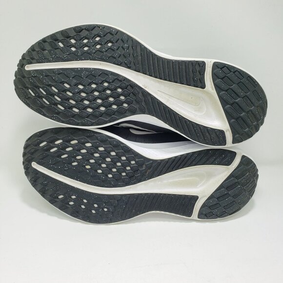 Nike Quest 5 Road Running Shoes Black White Smoke Grey Mens 9 - Picture 10 of 11